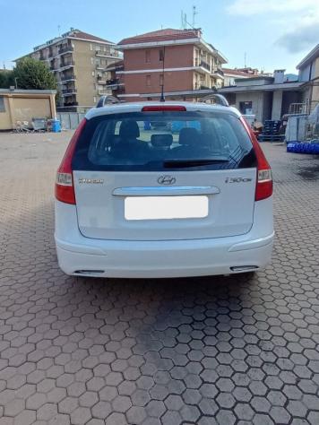 HYUNDAI i30 CW 1.4 Classic rif. 24043738 - Foto 9