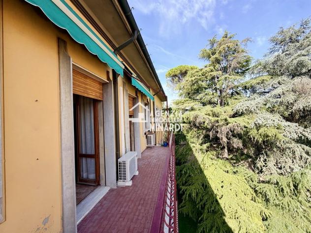 FAENZA – CENTRO STORICO | AMPIO APPARTAMENTO CON 3 CAMERE, ASCENSORE, BALCONE E GARAGE - Foto 8