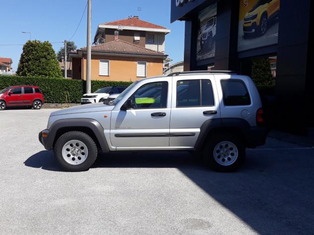 Jeep Cherokee SPORT - Foto 8