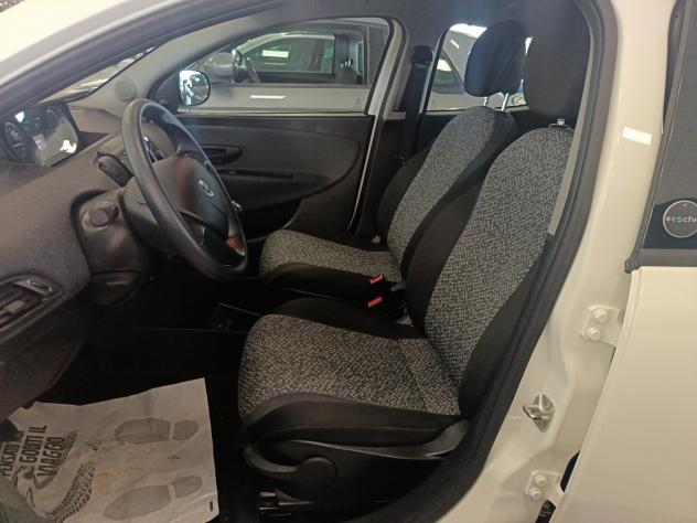 Lancia Ypsilon 1.0 70cv Firefly Hybrid S&S Silver - Foto 7