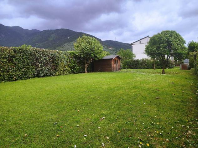 Casa semi indipendente in Vendita in zona ASCIANO con giardino