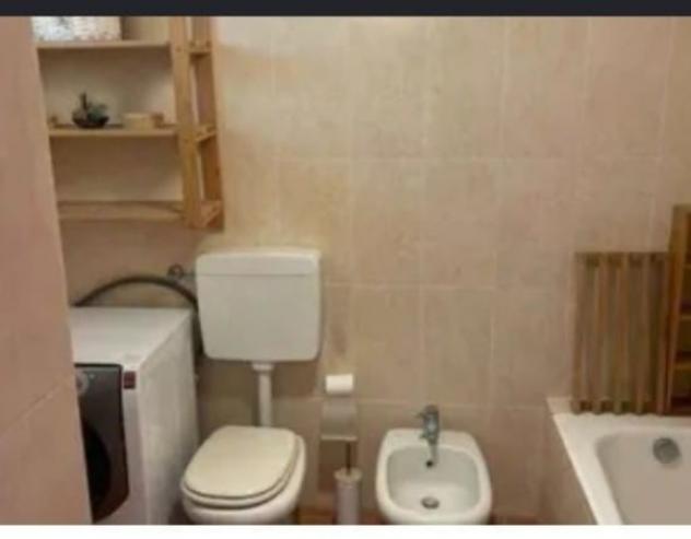 Appartamento di 40 m² con 1 locale e box auto in affitto a Gavirate - Foto 5