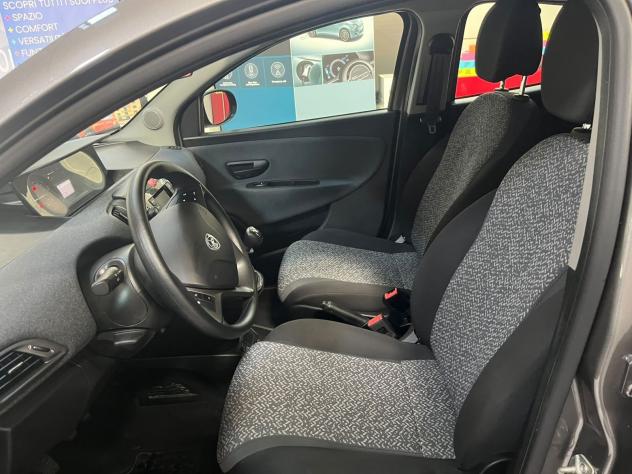 Lancia Ypsilon Ypsilon 1.0 firefly hybrid SILVER PLUS s&s 70cv - Foto 9