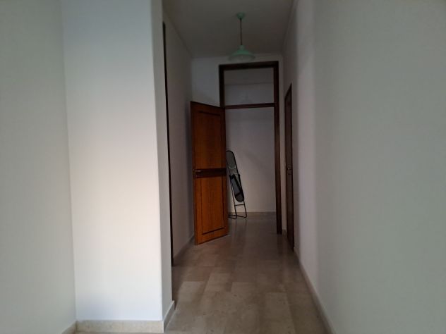 Quadrivani in zona residenziale con garage.Rif:VR240 - Foto 5
