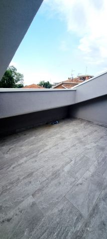 Riccione a 150mt dal lungomare mansarda luminosa con 2 camere e terrazzo - Foto 5