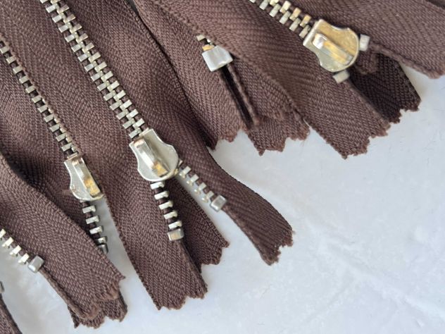 X76 Cerniere Lampo Zip metallo YKK senza tiretto cm 20 Marrone – Pz. 90 - Foto 6
