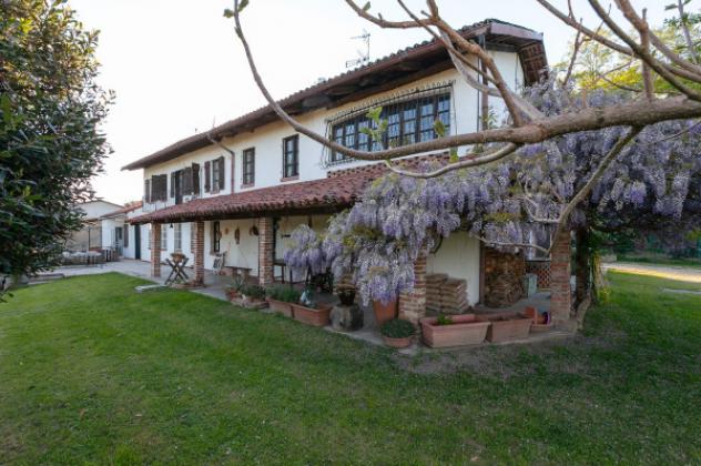 Villa di 424 m² con più di 5 locali e box auto doppio in vendita a Sciolze - Foto 2