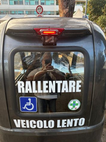 SCOOTER AUTO ELETTRICA NO TARGA NO RCA OTTIMA PER ZTL. STARDE BUS E TAXI - Foto 7