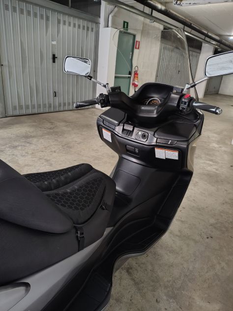 SCOOTER SUZUKI BURGMAN K7 400 - Foto 6
