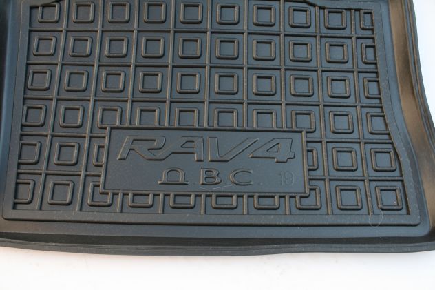 Set tappetini di gomma su misura per Toyota RAV4 (2019+) Hybrid - Foto 8