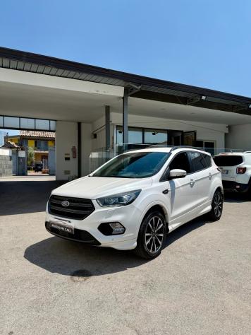 Ford Kuga 1.5 TDCI 120 CV S&S 2WD ST-Line