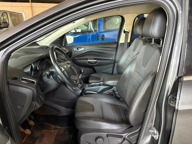 Ford Kuga 2.0 TDCI 150 CV 4WD 4x4 Cambio MANUALE - Foto 6