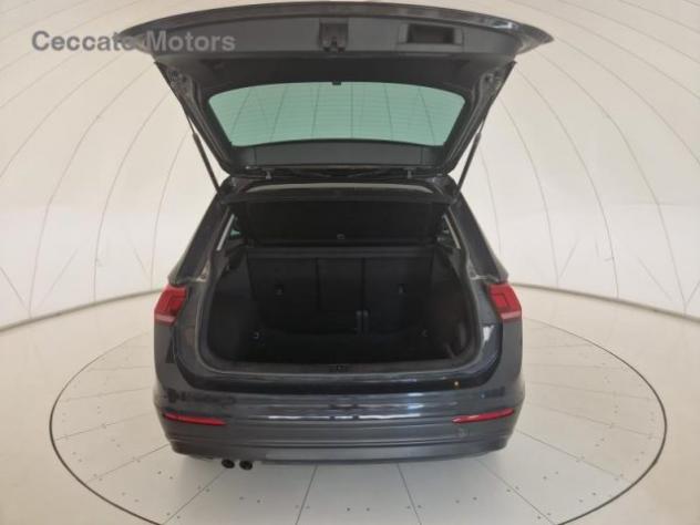 VOLKSWAGEN Tiguan 1.6 TDI SCR Business BlueMotion Technology rif. 21048287 - Foto 10