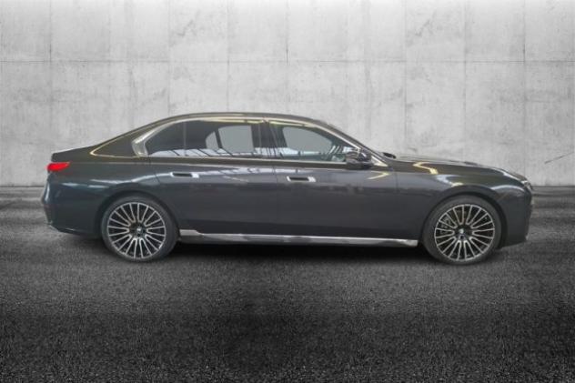 BMW 740 d xDrive rif. 24211453 - Foto 3
