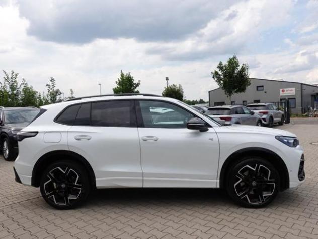 VOLKSWAGEN Tiguan 2.0 TDI DSG 4MOTION R LINE PANORAMA rif. 24105861 - Foto 4