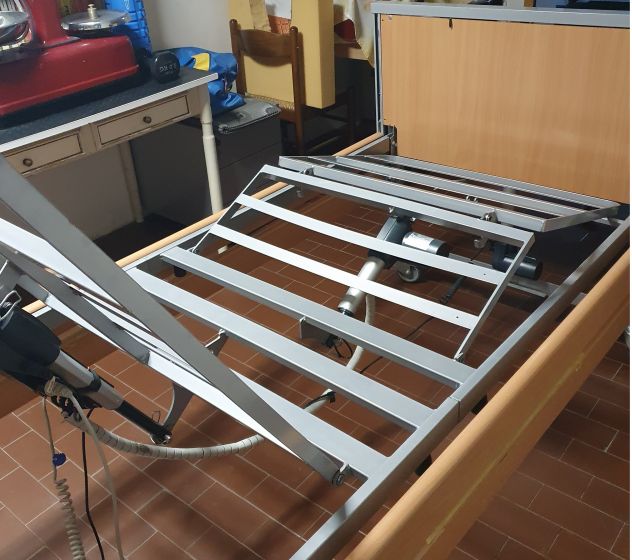 LETTO ELETTRICO PER PERSONE DISABILI INVANCARE - Foto 5