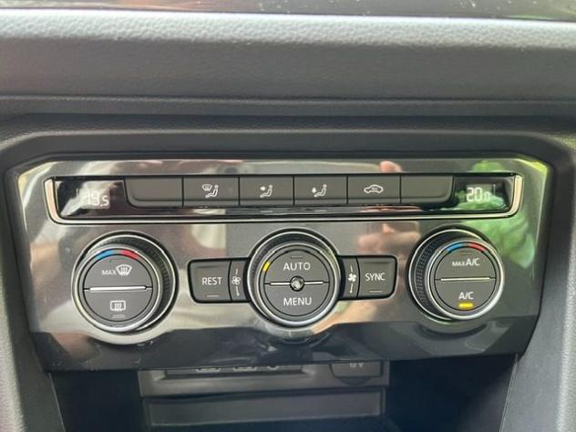 VOLKSWAGEN Tiguan 2.0 TDI SCR DSG Advanced BlueMotion Technology rif. 23927089 - Foto 10