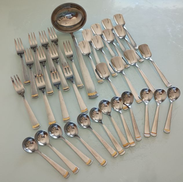 INOXRIV SERVIZIO POSATE CON STRISCIA ORO 97 PEZZI ACCIAIO INOX ITALY - Foto 3