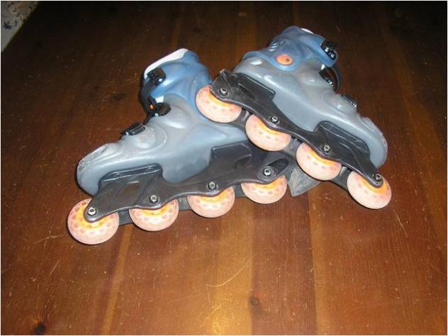 Pattini in linea gioco per bimbi Fascia di etàper tutte le età