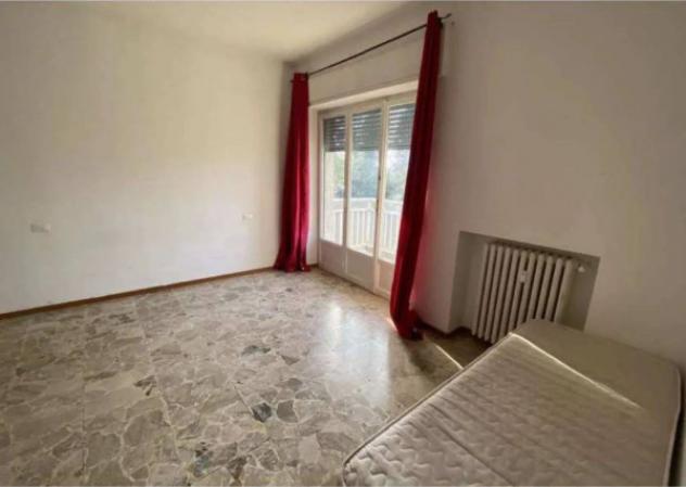 Immobile in asta di 122 m² con più di 5 locali e box auto in vendita a Gemonio - Foto 2