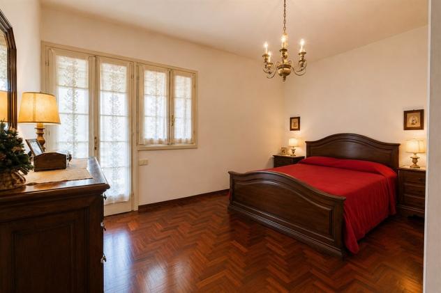 Villa indipendente con ampio giardino e taverna – Greve in Chianti (frazione Greti ) - Foto 15