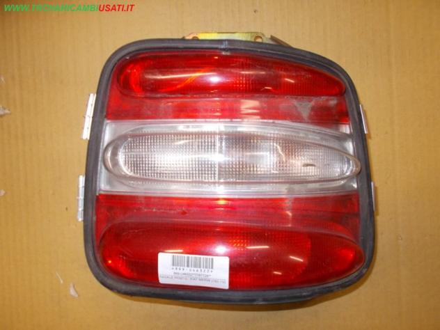 FANALE POST.D. FIAT BRAVA (182-1V)  Parti elettriche  Fanaleria  Fanali  Fanale post. sx. FIAT - BRAVA - 01-10-1995 - 01-10-2002