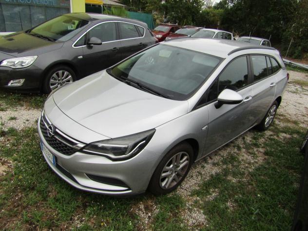 Opel Astra 1.6 CDTi 110CV Start&Stop Sports Tourer Business - Foto 2