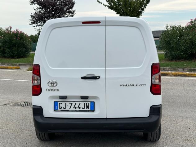 Toyota Proace City 1.5D 100 CV S&S Comfort - Foto 10