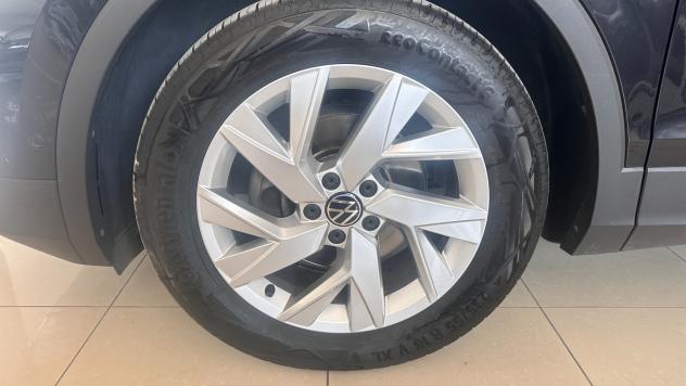 Volkswagen Tiguan 2.0 TDI 150 CV SCR DSG Elegance - Foto 9