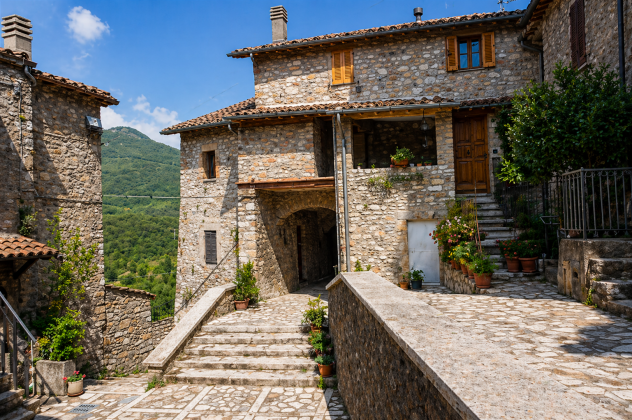 VIVI L'UMBRIA AUTENTICA - CIELO TERRA RISTRUTTURATO A POGGIO LAVARINO