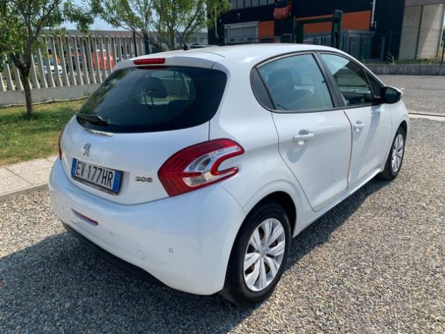 PEUGEOT 208 1.4 8V HDi 68CV 5p. Active rif. 23937150 - Foto 5