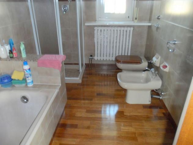 APPARTAMENTO di 3 vani e di 127 mq (BRUGHERIO) rif. IGC 3 LOC. E CAPANNONE - Foto 7