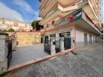 Locale Commerciale in vendita a Ragusa, Viale Europa
