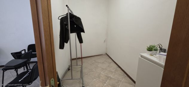 UFFICIO FUORI P.PISPINI CON POSTO AUTO ESCLUSIVO - PARI AL NUOVO * SIENA - Foto 8