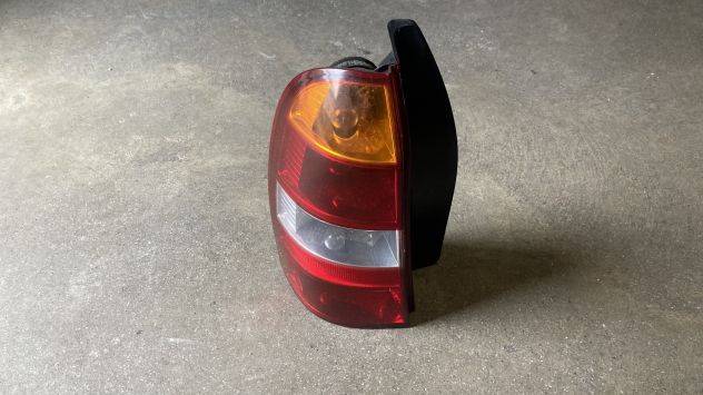 Fanale posteriore SX Fiat Palio SW del 2003