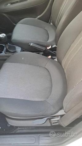 Fiat punto 1.3 mj 85cv 2015 n1 combi 4 posti - Foto 10