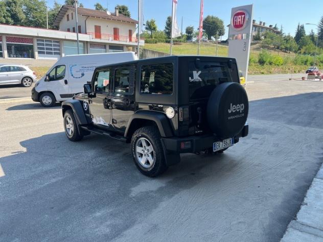 Jeep Wrangler Unlimited 2.8 CRD DPF Rubicon Auto - Foto 6