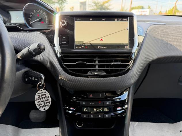 Peugeot 2008 1.5 BLUEHDI 120CV EAT6 S&S ALLURE 2018 - Foto 8