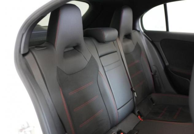 NEW Mercedes-Benz A 180 d Automatic Premium+Tetto Apribile+Pack Night - Foto 8