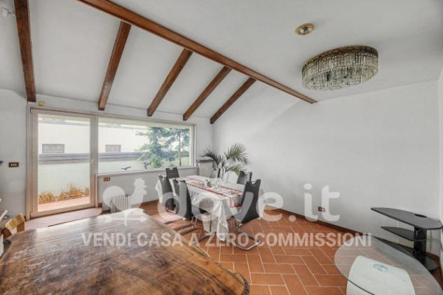 Casa indipendente di 285 m² con più di 5 locali in vendita a Varese - Foto 5