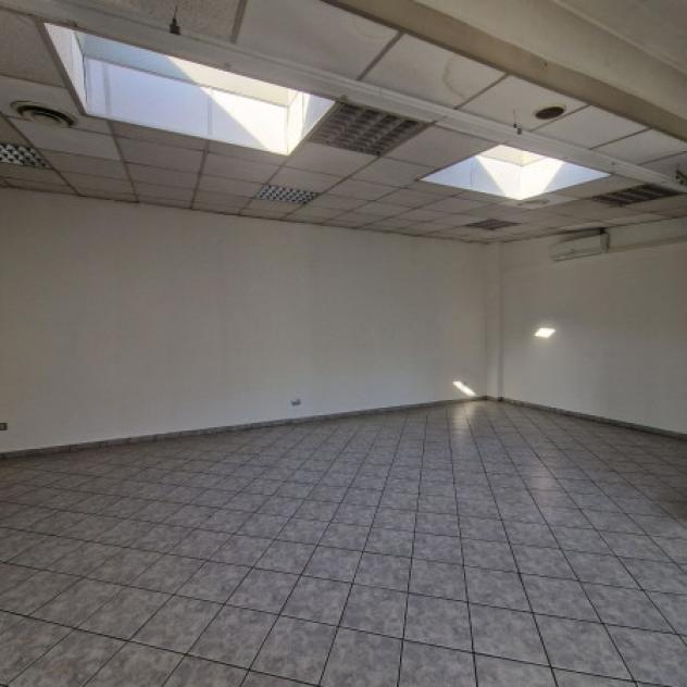 Immobile di 110 m² con 2 locali in affitto a Rho - Foto 5