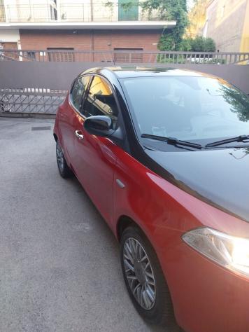 Lancia Ypsilon 1.2 69 CV 5 porte S&S Platinum Black&Red - Foto 5