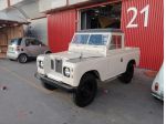 LAND ROVER - Defender 88