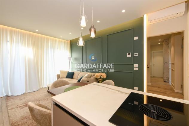 Elegante ATTICO Trilocale all'ultimo piano con ascensore! - Foto 3