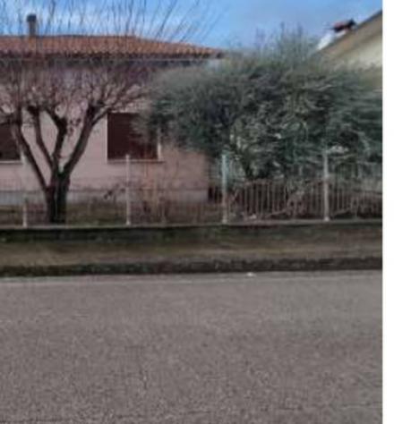 Immobile in asta di 272 m² in vendita a Chiopris-Viscone - Foto 6