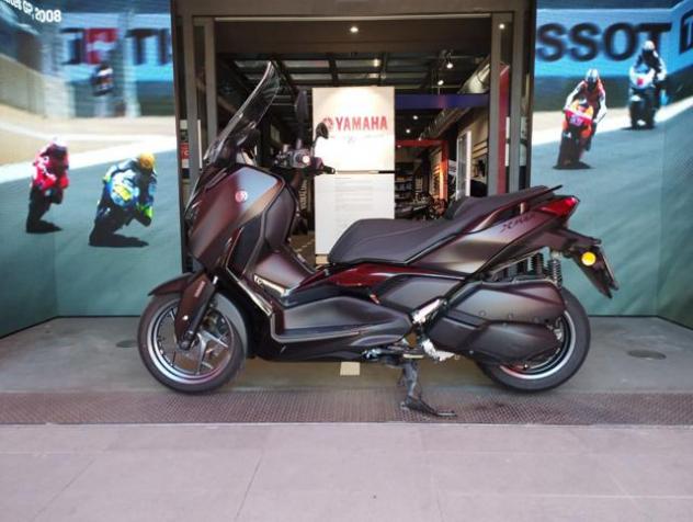 YAMAHA X-MAX 300 Tech Max - Foto 2