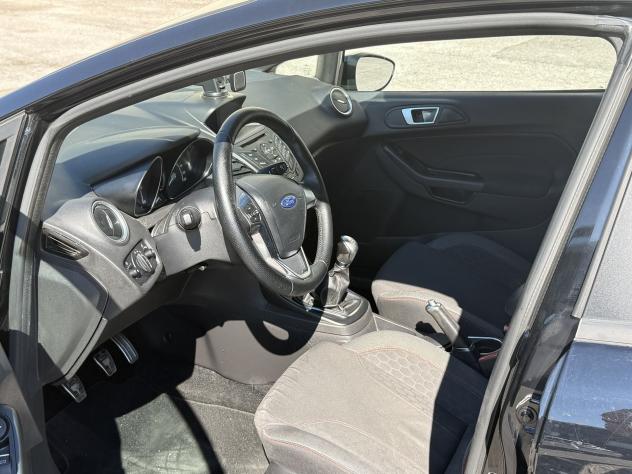 Ford Fiesta 1.5 TDCi 75CV ST-Line - Foto 9
