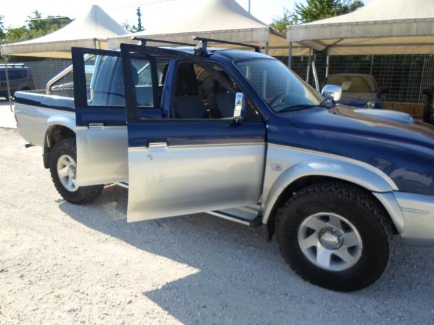 Mitsubishi L200 2.5 TDI 4WD Double Cab Pick-up - Foto 7