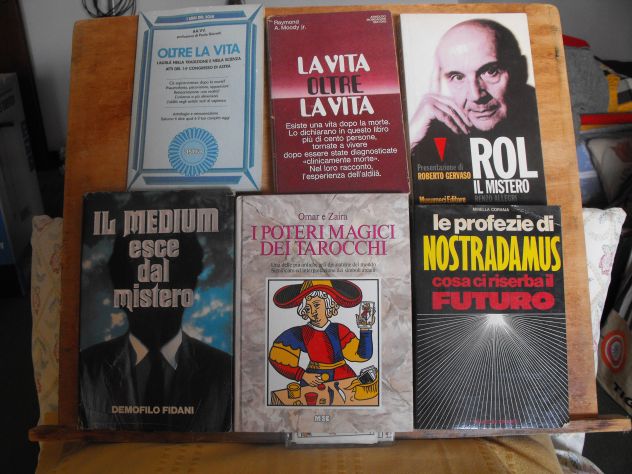 LIBRI PARTICOLARI
