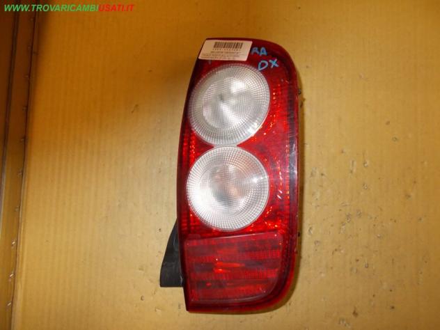 FANALE POST.D.(fino al 07/2005) NISSAN MICRA (K12E) 3p / 5p  Parti elettriche  Fanaleria  Fanali  Fanale post. sx. NISSAN - MICRA 3p / 5p - 01-01-2003